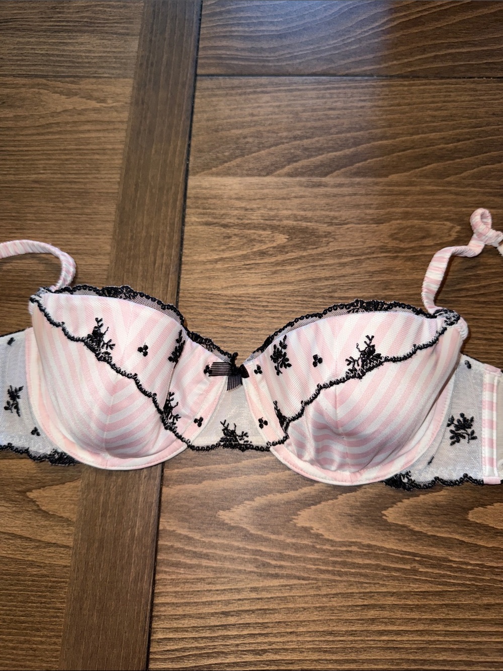 Vintage balconette bra